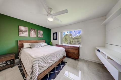 500 Scotia Drive #302, Hypoluxo FL - photo 13 of 44