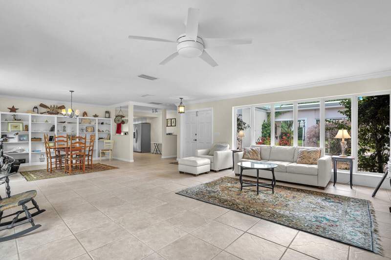 4 bedroom Single Family Residence at 1211 Bimini Lane, Palm Beach Isles 1, Riviera Beach — photo 5