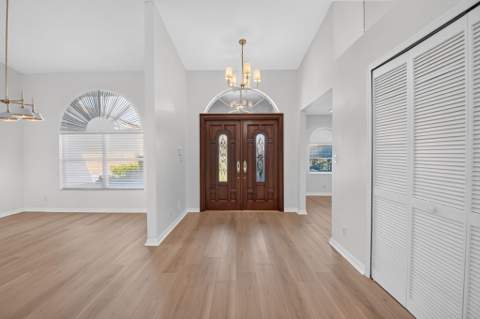 13578 Chatsworth Village Drive, Wellington FL - photo 6 of 64