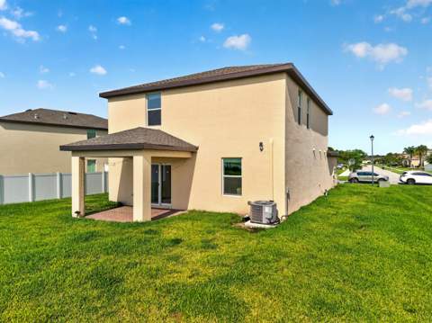 950 Bent Creek Drive, Fort Pierce FL - photo 18 of 77