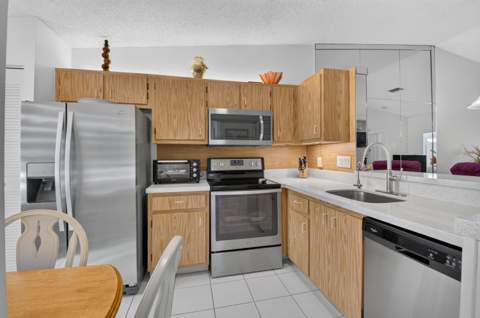 18925 Argosy Drive #B, Boca Raton FL - photo 12 of 34