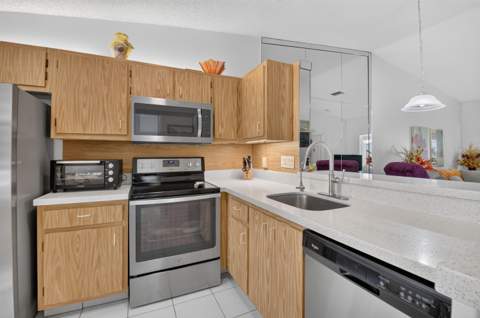18925 Argosy Drive #B, Boca Raton FL - photo 13 of 34