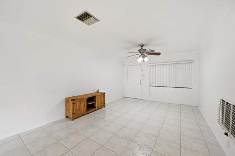 1716 N 25th Avenue, Hollywood FL - photo 6 of 29