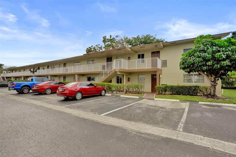 2 bedroom Condominium at 651 NW 80th Terrace #207, Oriole Gardens Two 61 Condo, Margate — photo 1