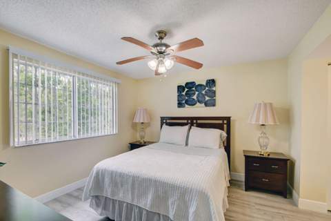 300 Crestwood Court #307, Royal Palm Beach FL - photo 15 of 29