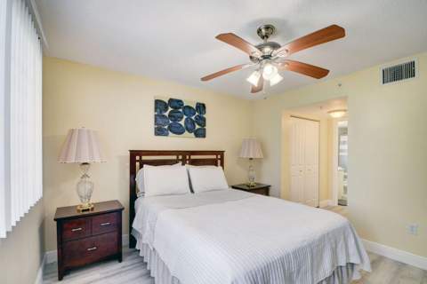 300 Crestwood Court #307, Royal Palm Beach FL - photo 17 of 29