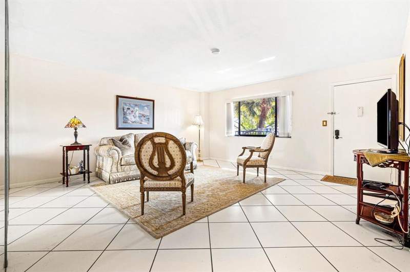 2 bedroom Condominium at 7442 Ashmont Circle #203, Ashmont Condominium E, Tamarac — photo 2