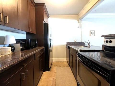 1012 SE 15th Street #102, Fort Lauderdale FL - photo 9 of 10