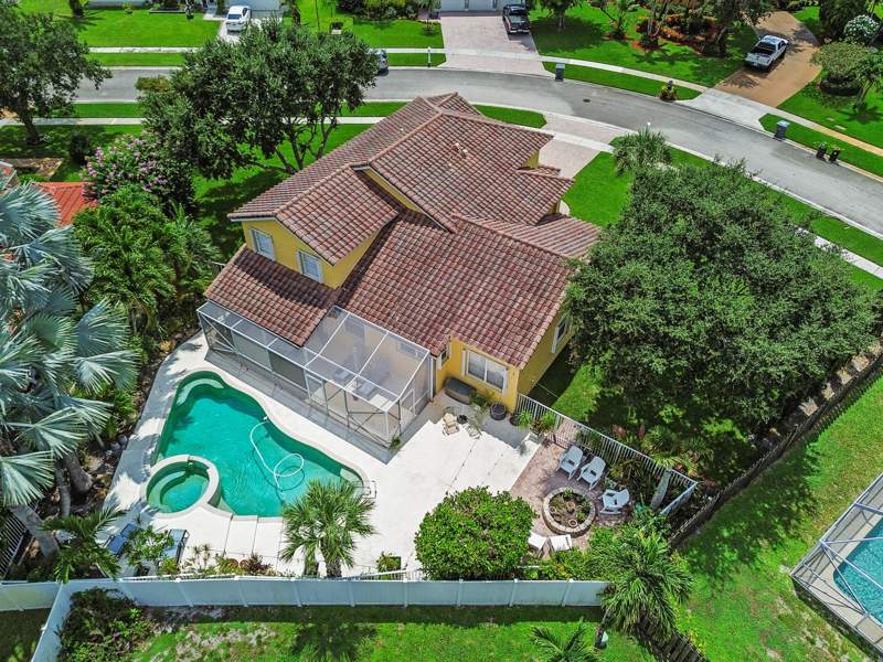 4 bedroom Single Family Residence at 7461 Anadale Circle, Lake Charleston, Lake Worth — photo 3