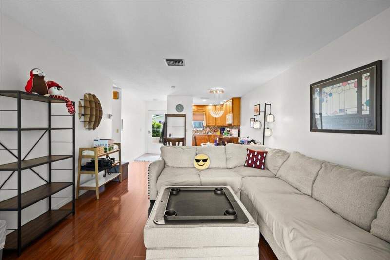 2 bedroom Villa at 2621 Barkley Drive #A, Cresthaven Villas 12 Condo, West Palm Beach — photo 4
