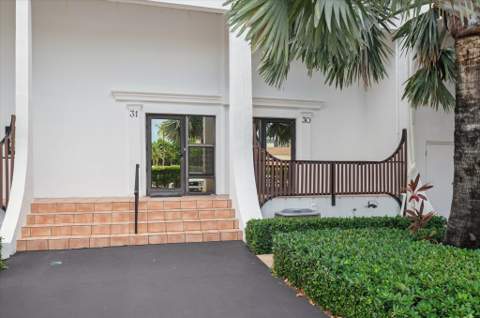 3589 S Ocean Boulevard #30, South Palm Beach FL - photo 17 of 56