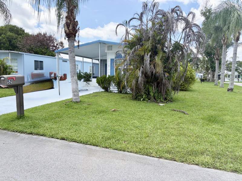 2 bedroom Manufactured Home at 52 Camino Del Rio, Spanish Lakes, Port St. Lucie — photo 4