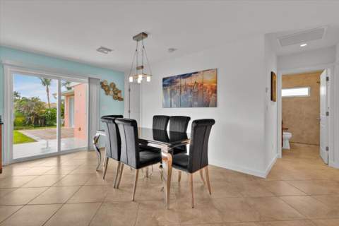 611 SE Harborview Drive, Port St. Lucie FL - photo 13 of 87