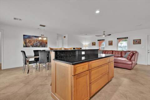 611 SE Harborview Drive, Port St. Lucie FL - photo 21 of 87