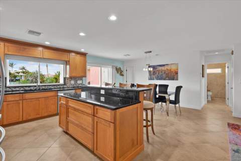 611 SE Harborview Drive, Port St. Lucie FL - photo 20 of 87