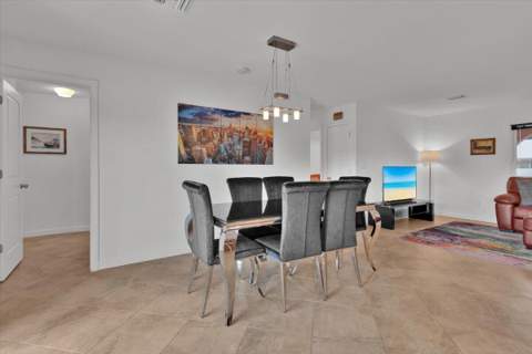 611 SE Harborview Drive, Port St. Lucie FL - photo 12 of 87