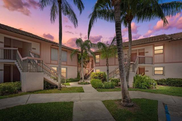 Park At Windwood Condo