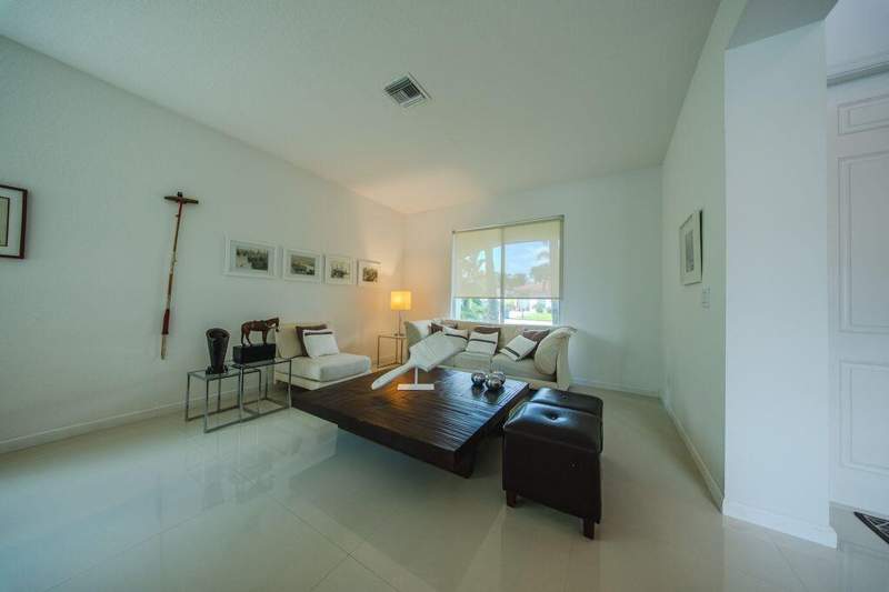 5 bedroom Single Family Residence at 163 Bella Vista Way, Bella Terra Pud 1, Royal Palm Beach — photo 5