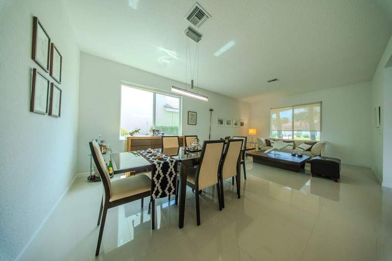 5 bedroom Single Family Residence at 163 Bella Vista Way, Bella Terra Pud 1, Royal Palm Beach — photo 4