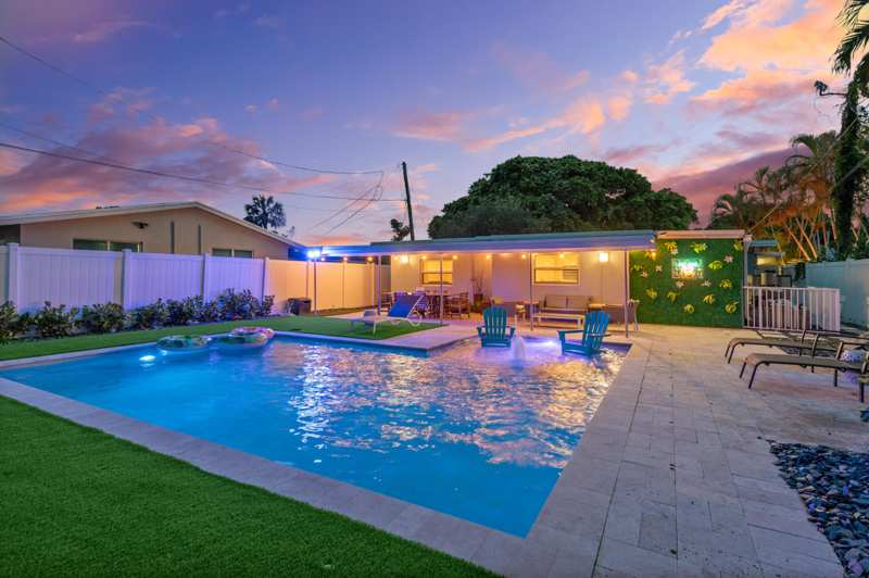 4 bedroom Single Family Residence at 2012 SW 4th Avenue, Lauderdale, Fort Lauderdale — photo 1