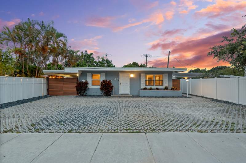 4 bedroom Single Family Residence at 2012 SW 4th Avenue, Lauderdale, Fort Lauderdale — photo 2