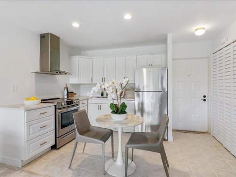 551 Greensward Lane #204-d, Delray Beach FL - photo 8 of 36