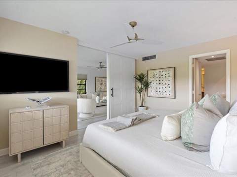 551 Greensward Lane #204-d, Delray Beach FL - photo 12 of 36