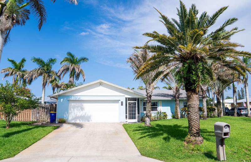 4 bedroom Single Family Residence at 2445 NE 16th Court, Leilani Heights, Jensen Beach — photo 2