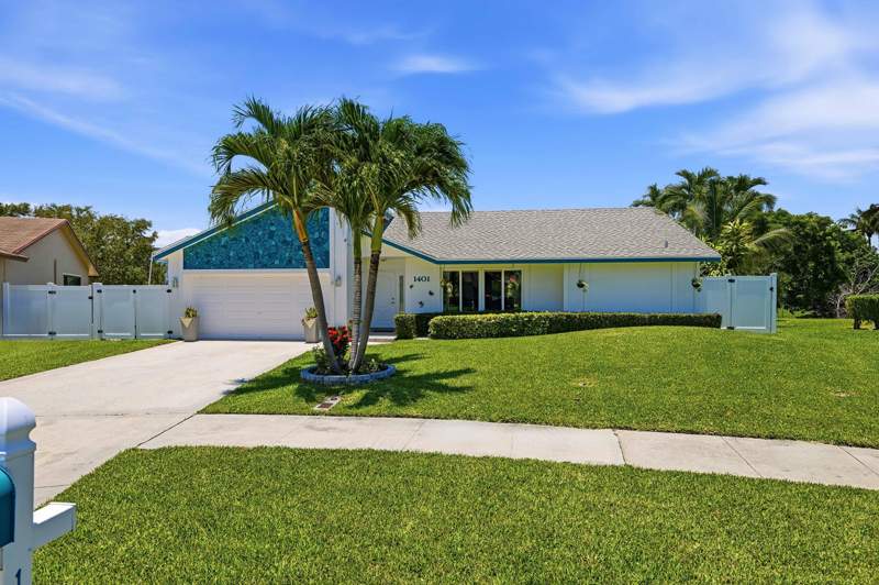 3 bedroom Single Family Residence at 1401 SW 28th Terrace, Crystal Heights, Deerfield Beach — photo 2