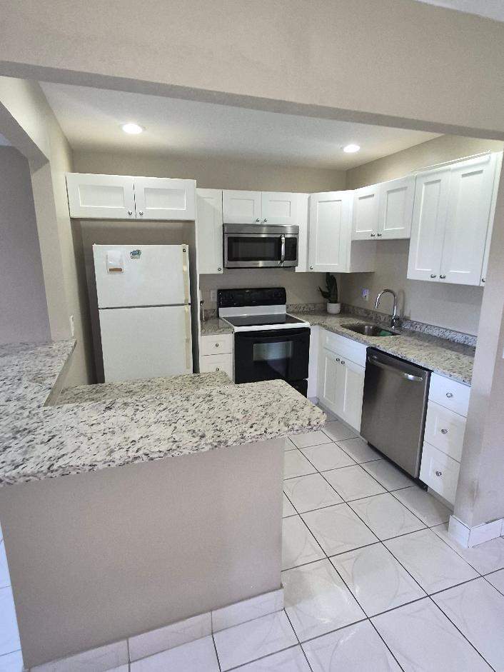 1 bedroom Villa at 318 N Seville #318, Kings Point Seville Condos, Delray Beach — photo 5