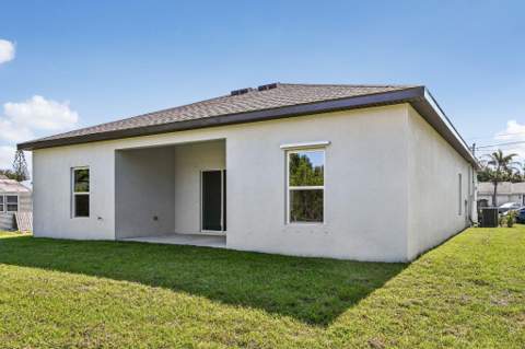 5901 Raintree Trail, Fort Pierce FL - photo 7 of 34