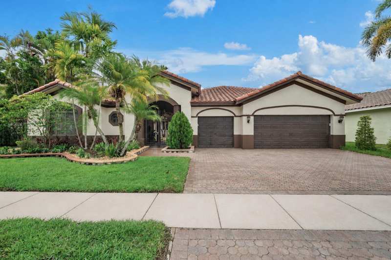 4 bedroom Single Family Residence at 14520 SW 37th Street, Windsor Palms, Miramar — photo 1