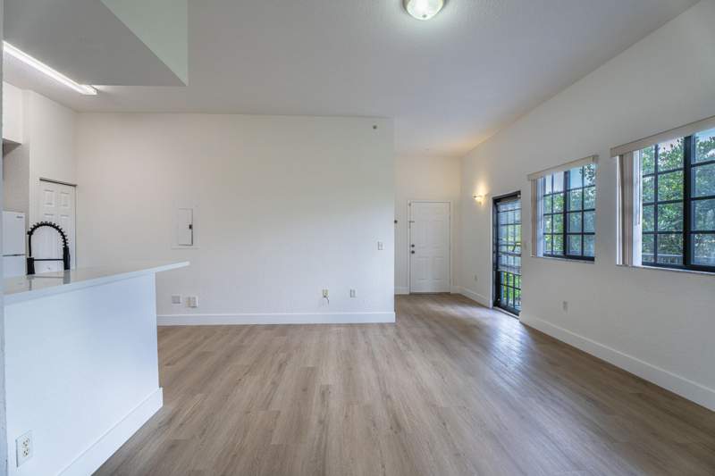 3 bedroom Condominium at 2801 Riverside Drive #301-s, Riverside Villas At, Coral Springs — photo 2