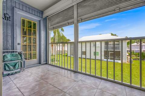 191 SE Village Drive #191, Port St. Lucie FL - photo 22 of 31