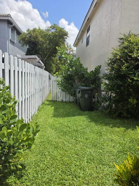 5351 NW 41st Way, Coconut Creek FL - photo 23 of 32