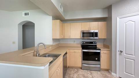 170 SW Peacock Boulevard #36-104, Port St. Lucie FL - photo 7 of 71
