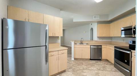 170 SW Peacock Boulevard #36-104, Port St. Lucie FL - photo 8 of 71