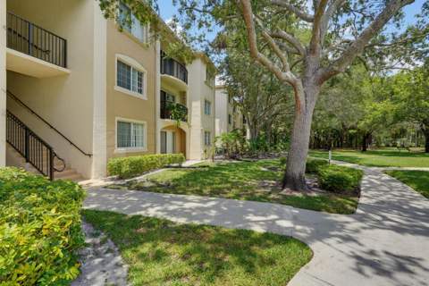 400 N Crestwood Ct Court #417, Royal Palm Beach FL - photo 23 of 45