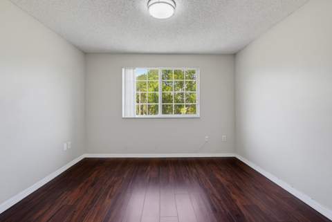 400 N Crestwood Ct Court #417, Royal Palm Beach FL - photo 15 of 45