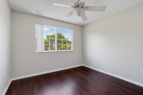 400 N Crestwood Ct Court #417, Royal Palm Beach FL - photo 11 of 45