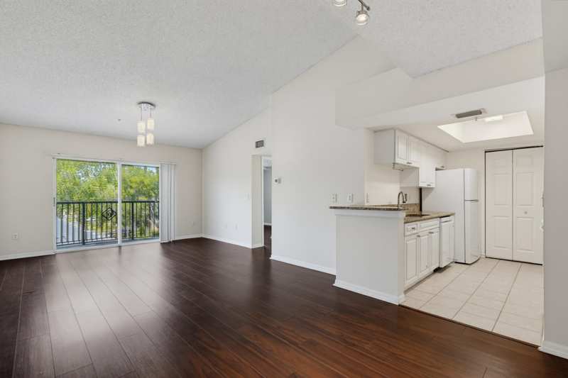 3 bedroom Condominium at 400 N Crestwood Ct Court #417, Grand View At Crestwood Condo, Royal Palm Beach — photo 1