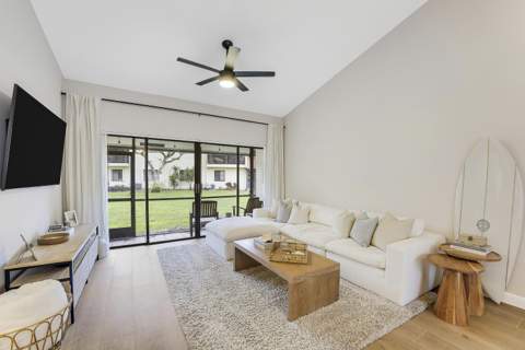 11 Vía De Casas Sur, Boynton Beach FL - photo 10 of 34