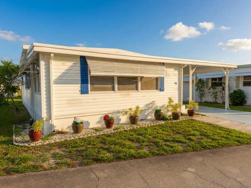 2 bedroom Mobile Home at 3500 S Kanner Highway #Lot 31, Riverland Mobile Home Park Unrec Co-Op, Stuart — photo 1