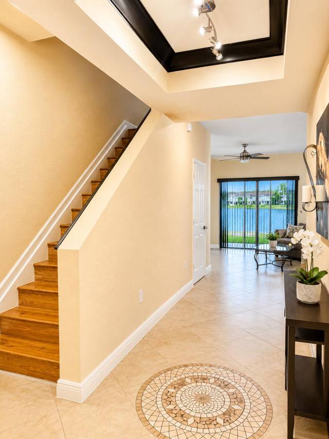 4206 Emerald Vista