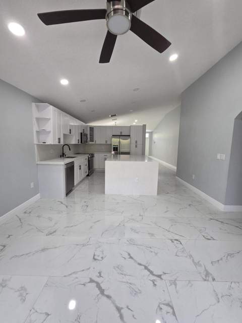 11534 NW 4th Manor, Coral Springs FL - photo 10 of 36