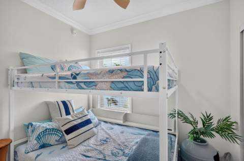 946 Nettles Boulevard, Jensen Beach FL - photo 8 of 45