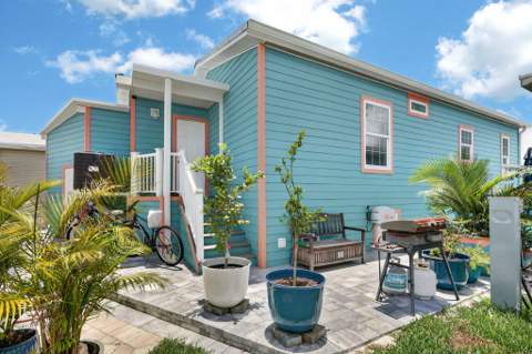 946 Nettles Boulevard, Jensen Beach FL - photo 13 of 45