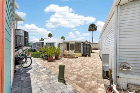 946 Nettles Boulevard, Jensen Beach FL - photo 15 of 45