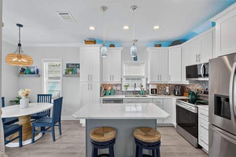 946 Nettles Boulevard, Jensen Beach FL - photo 7 of 45