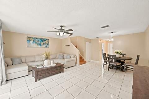 1227 Sussex Drive, North Lauderdale FL - photo 11 of 30
